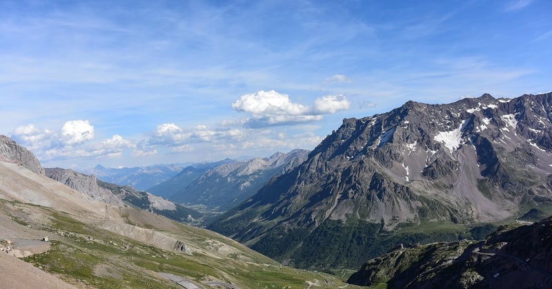 Randonnée en solo dans les parcs nationaux français : le guide ultime