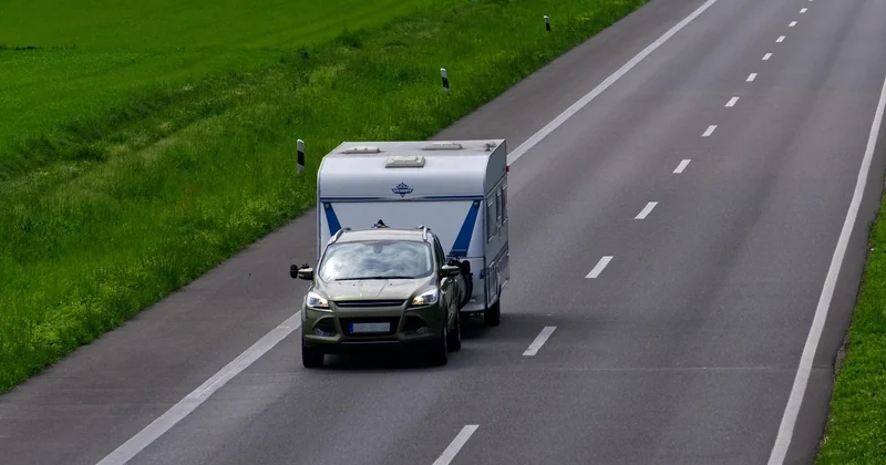 Où puis-je trouver un itinéraire spécial pour camping-car ?
